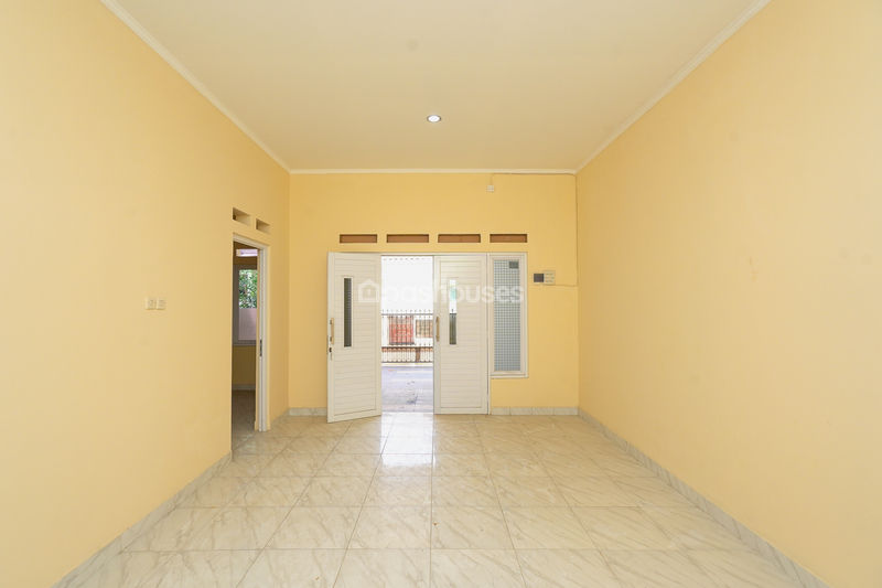 Jalan Cempaka Indah VII Blok OE 