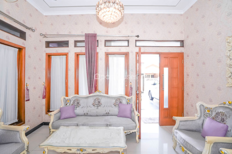 Perumahan Puri Gading Villa Tampak Siring Blok B4