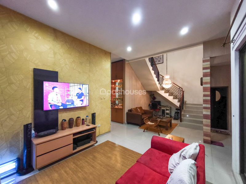 Nusa Loka BSD Sektor 14.4 Blok L7 No.1