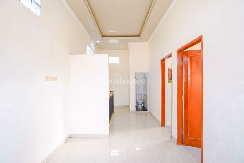 Jalan Makam Pule Depok