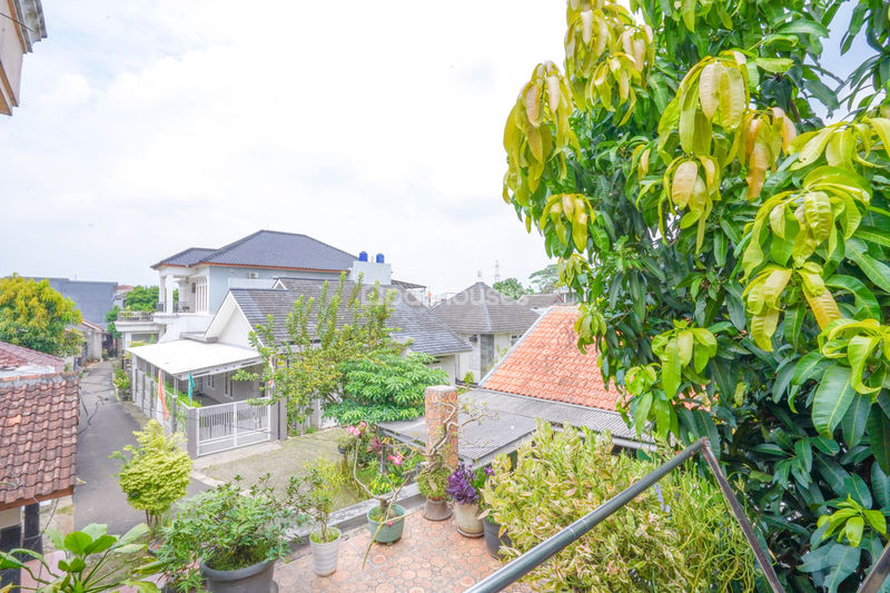Jalan Pinang Raya Pamulang
