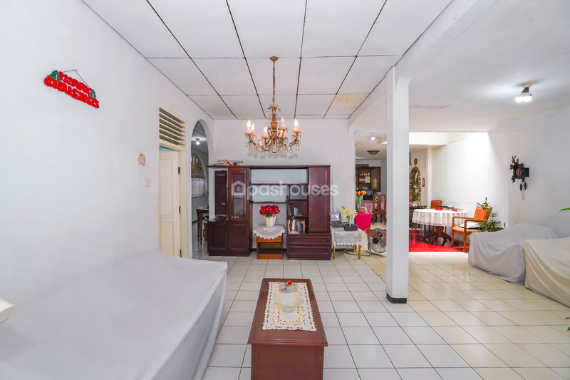 Jalan Mujair II No.18