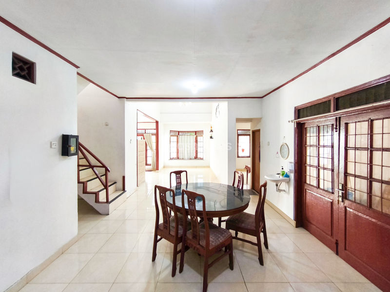 Bintaro Jaya Sektor 5 No.18