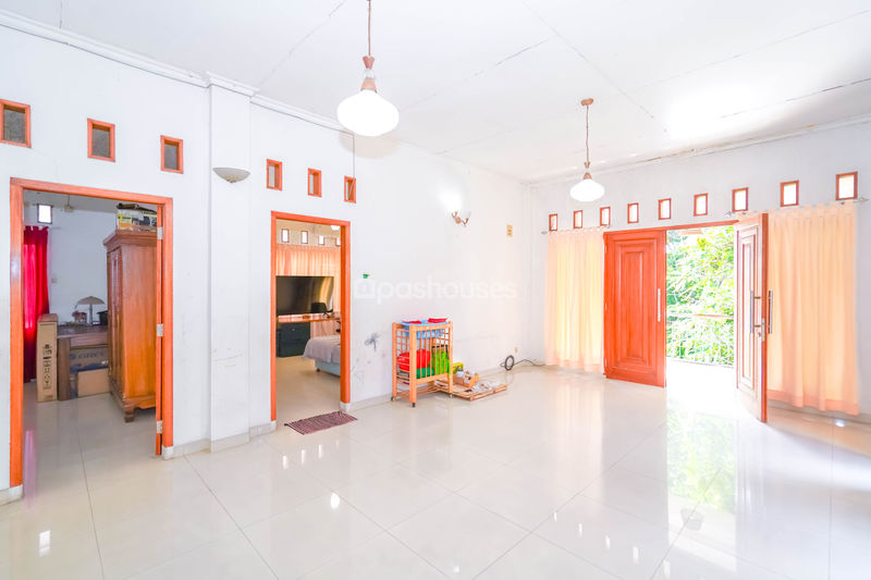 Jalan Raya Depok Sawangan