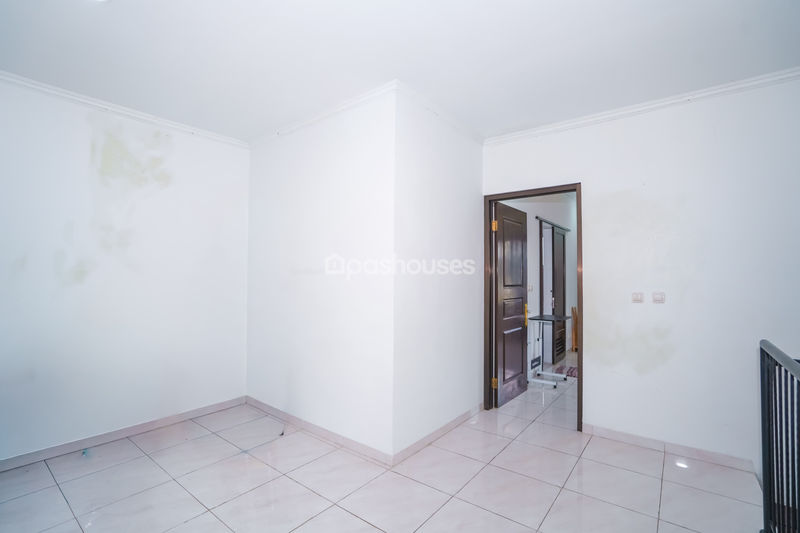 Perumahan Raffles Hills Blok.R8 No.7A