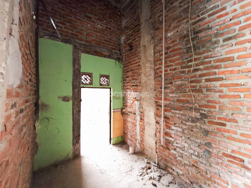 Jalan Sawo VIII Blok SV No.1