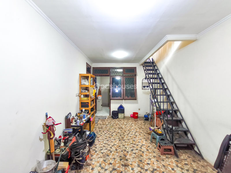 Jalan Alam Cirendeu Blok T11 No.9