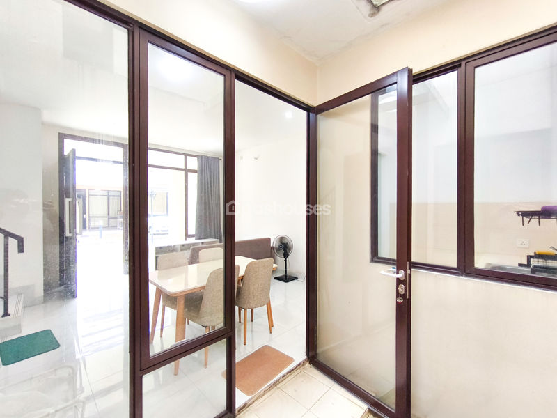 Lavon Swan City Cluster Gracia Blok E No.20