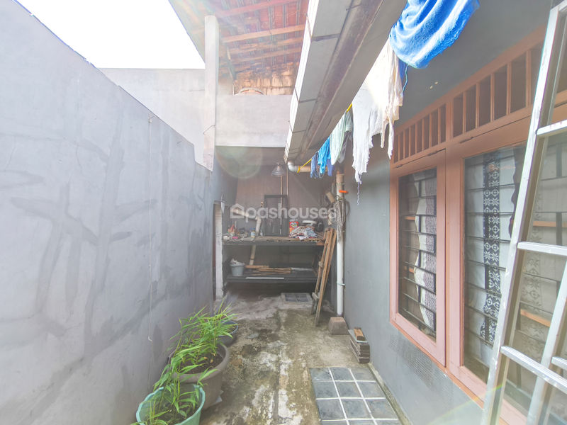 Jalan Galuh IV Blok E