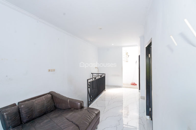 Perumahan White House Premier 5 Kav. A.5