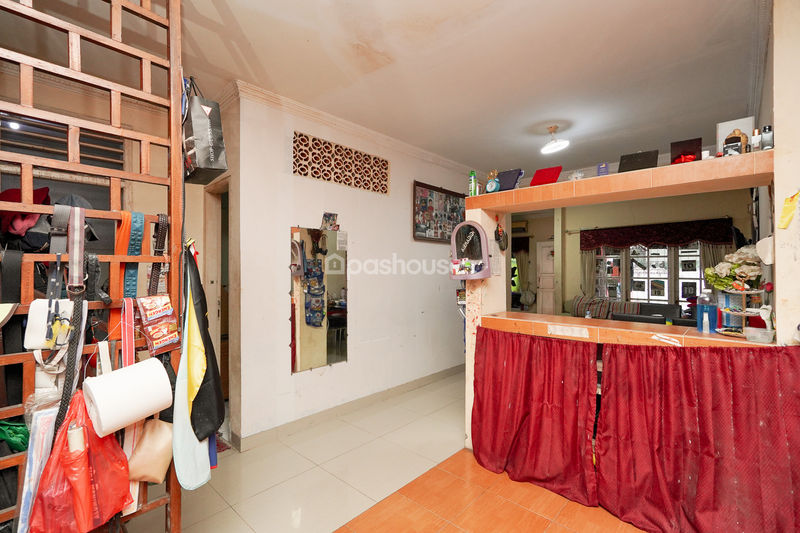 Perum Tytyan Kencana Blok N1 No.12B