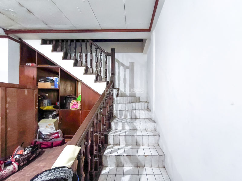 Jalan Anggrek Garuda II Blok I No.33