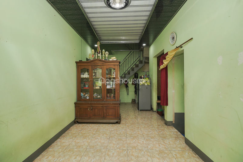 Jalan Nusantara Selatan 2 No.63