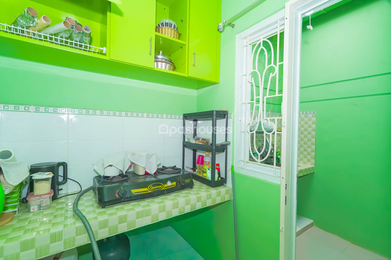 Komplek Trevista Residence Blok B-12