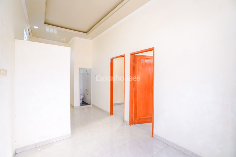 Jalan Makam Pule Depok