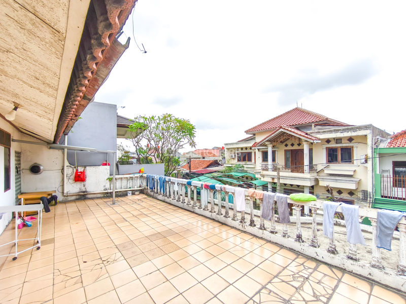 Jalan Anggrek Garuda II Blok I No.33