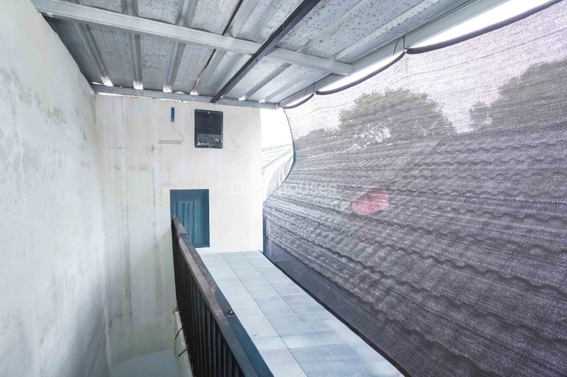 Perumahan Diamond Lake Side Blok G No.6