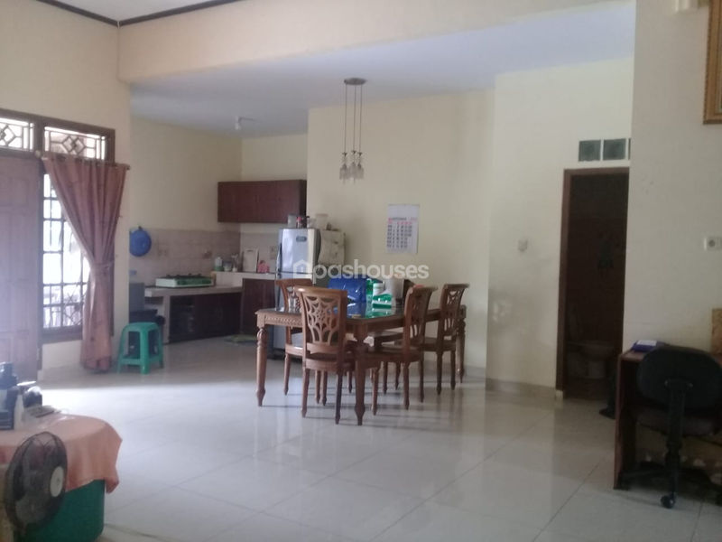 Jalan Muhasyim Depok