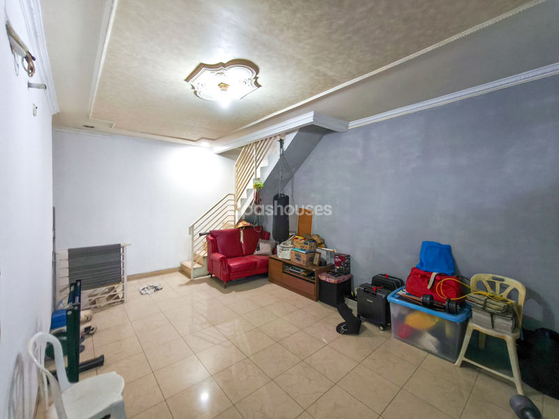 Jalan Dharma Graha IV Blok B8 No.30A