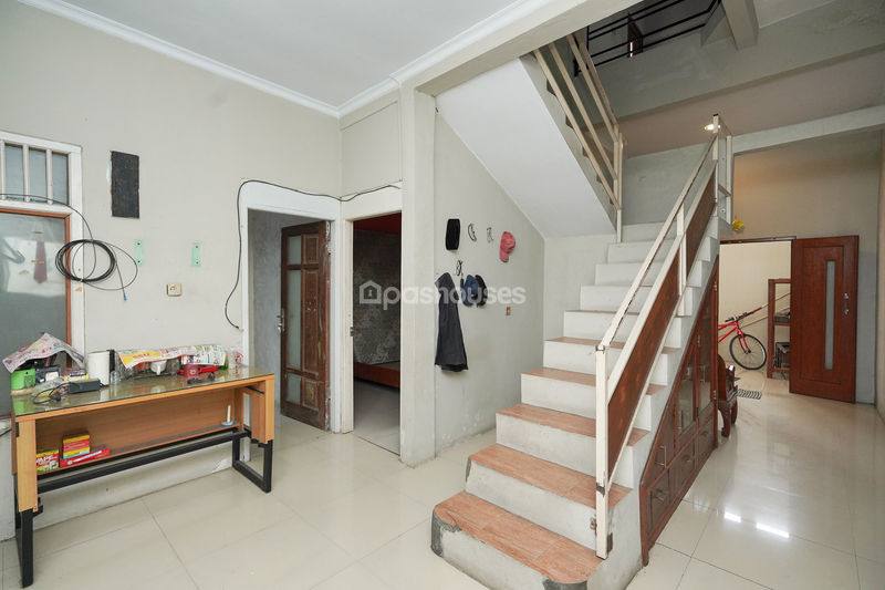 Pondok Timur Indah (PTI), Jl. Intan Blok I no. 9