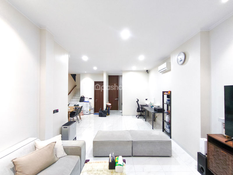 Perumahan Suvarna Sutera Cluster Andara