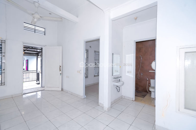 Legenda Wisata Zona Van Gogh Blok S17/10