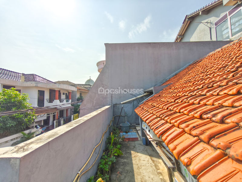 Jalan Galuh IV Blok E