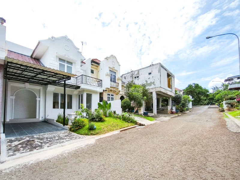 Legenda Wisata Zona Marcopolo Blok A11 No.28