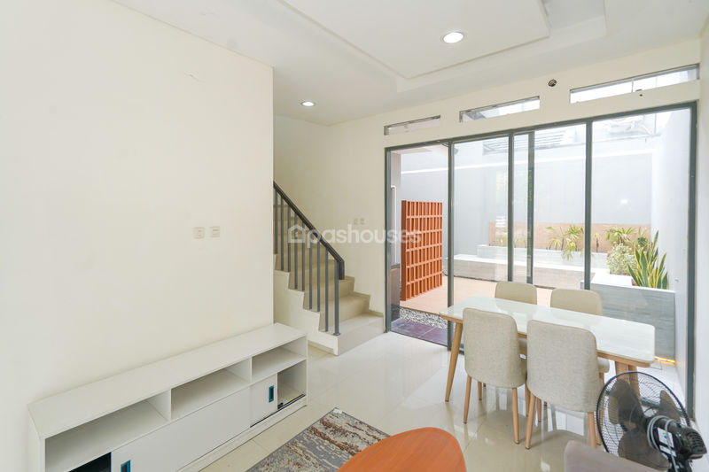 Golden Park 2 Blok R 17