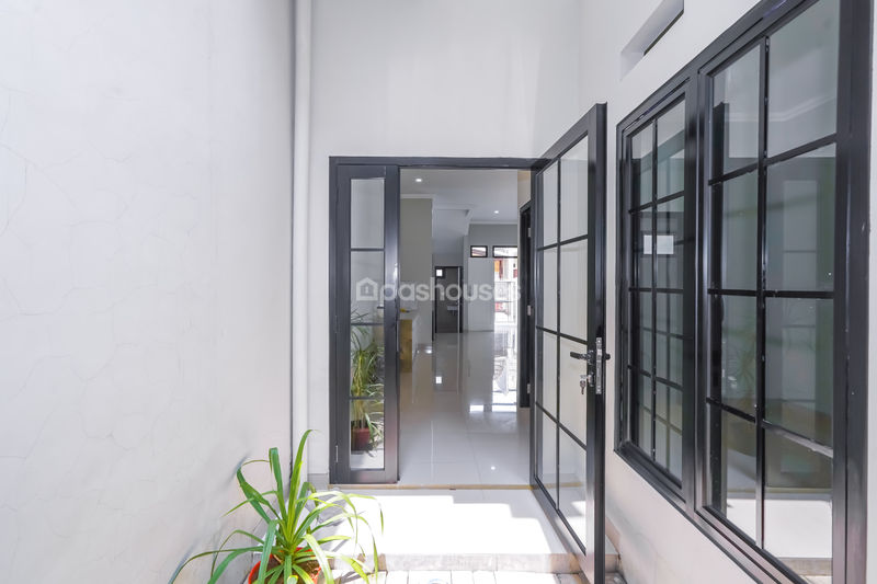 Komplek Megapolitan Cinere Blok J No.334 