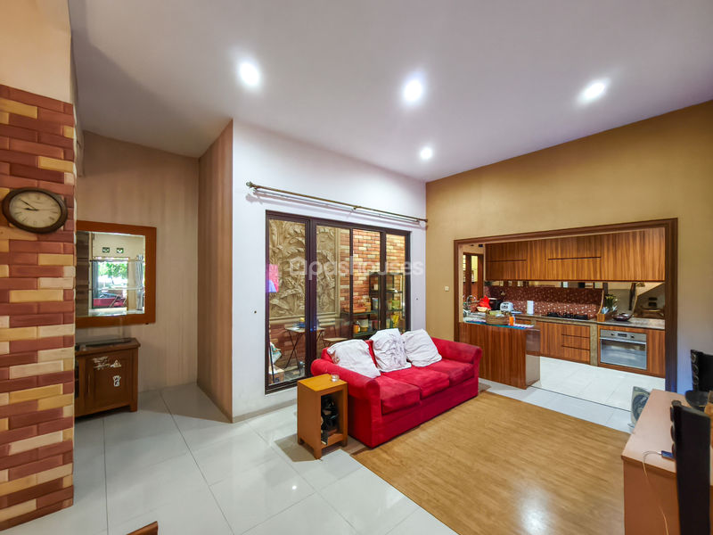 Nusa Loka BSD Sektor 14.4 Blok L7 No.1