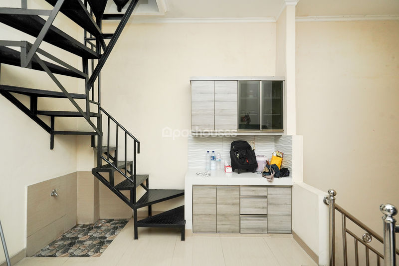 Taman Harapan Baru Blok V1 No.49