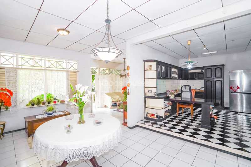 Jalan Mujair II No.18