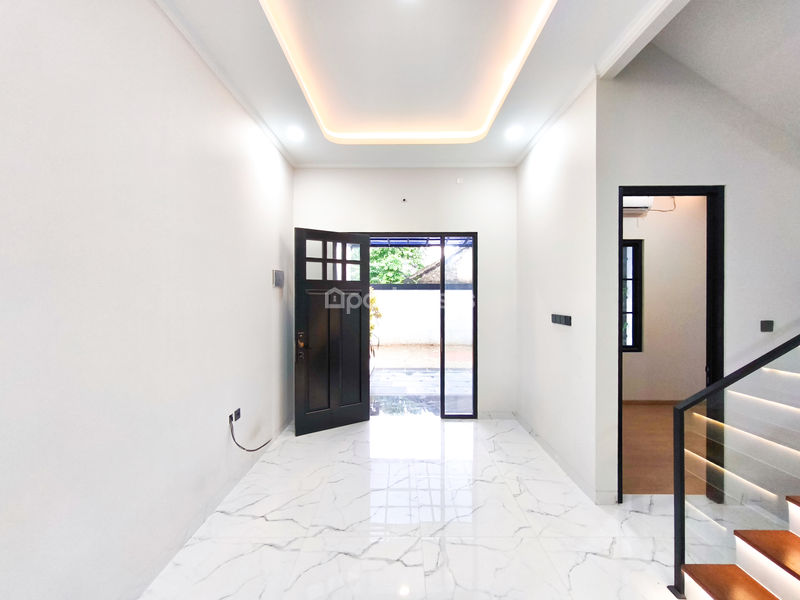 Jalan Saari Kelapa Dua