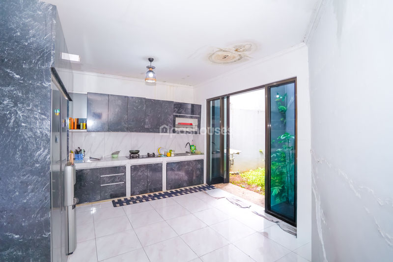 Perumahan Raffles Hills Blok.R8 No.7A