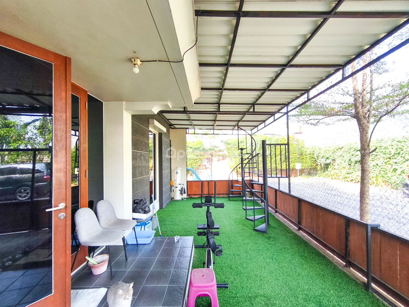 Perumahan Clover Hill Residence