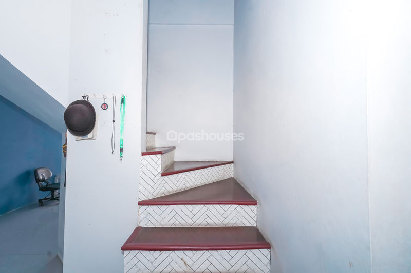 Jalan Lestari VI No.18A