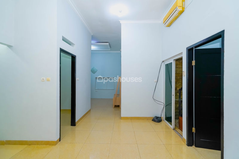 Town House Griya Widya