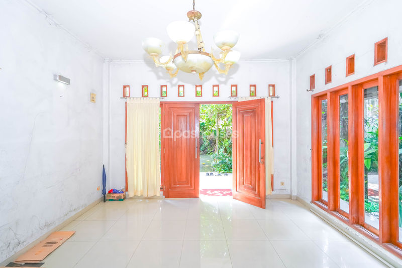 Jalan Raya Depok Sawangan