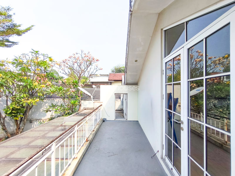 Jalan Senayan Bintaro Blok HJ4/14