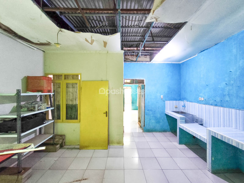 Jalan Flamboyan Ciputat