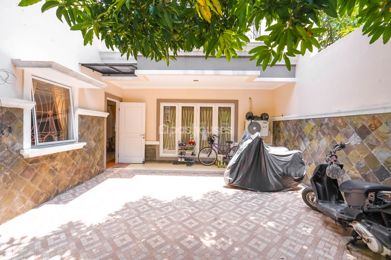 Perumahan Raffles Hills Blok I5