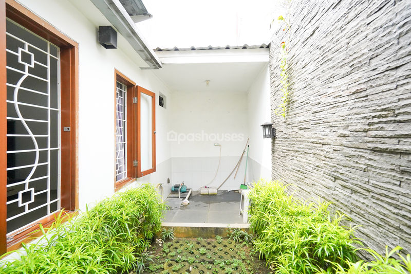 Rosella Residence Bambu Apus