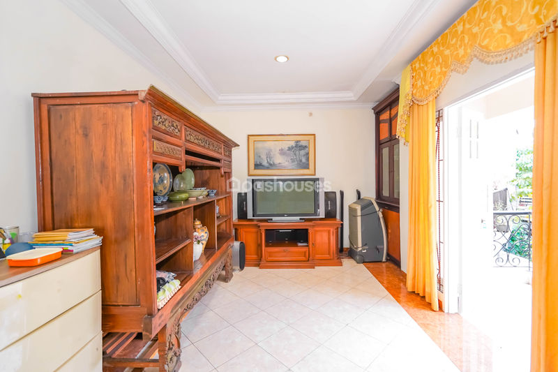 Perumahan Raffles Hills Blok I5