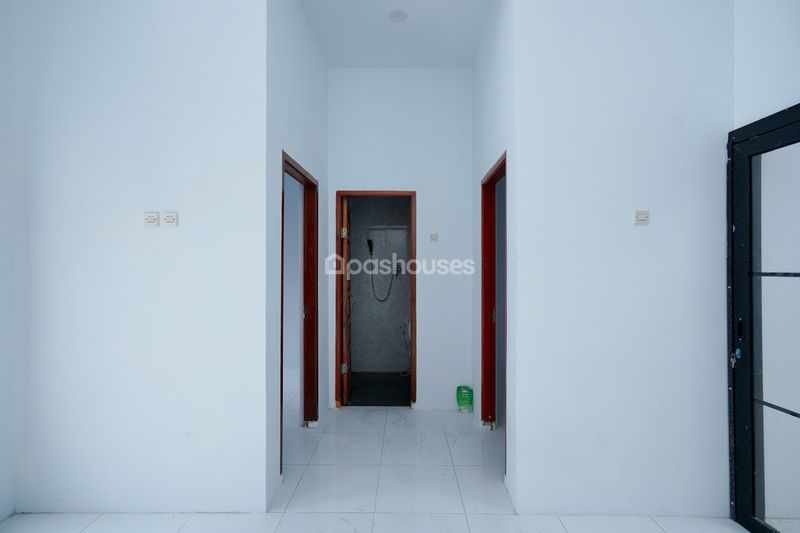 Perumahan Graha Melasti Blok FE1 No.20