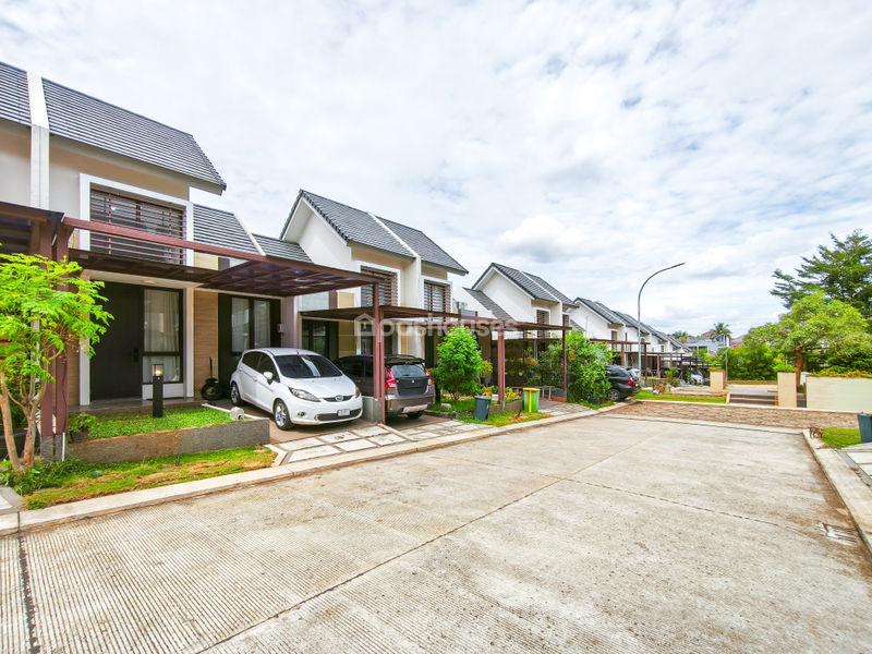 Bukit Golf Riverside Cluster Lagoon Park Blok E7 No.9