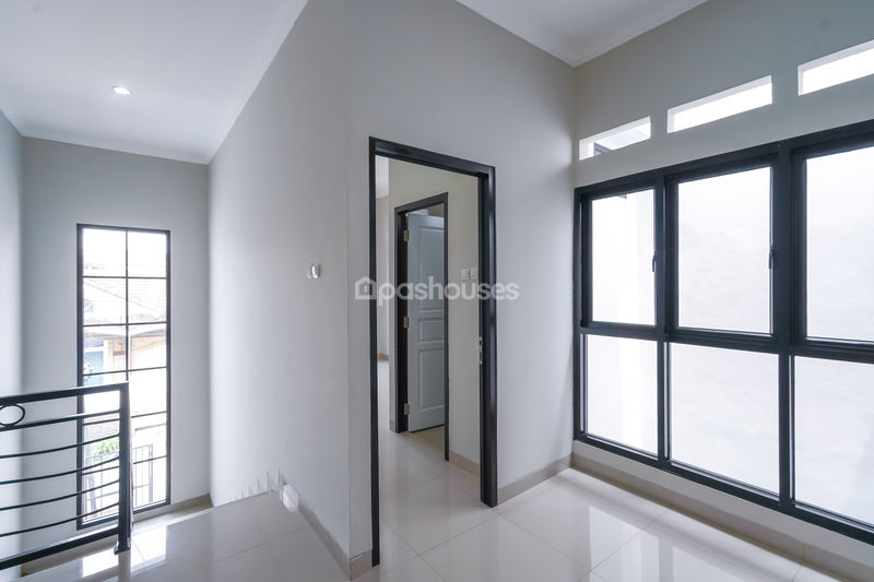 Komplek Megapolitan Cinere Blok J No.334 