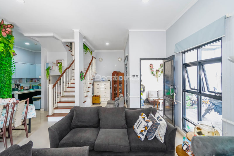 Elite Three Residence