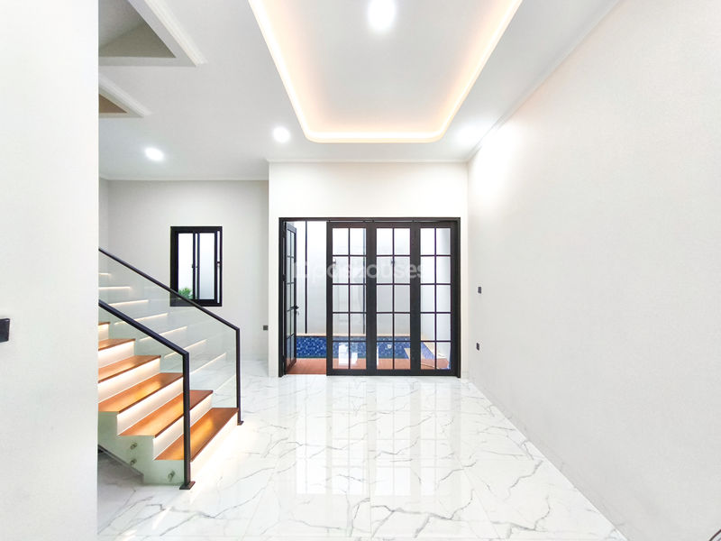 Jalan Saari Kelapa Dua