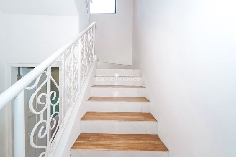 Legenda Wisata Zona Rembrant Blok H3/12